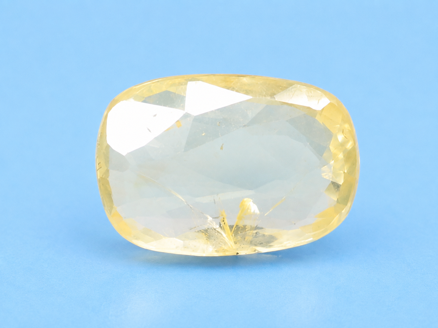 Yellow Sapphire (Pukhraj) 5.05 Ct