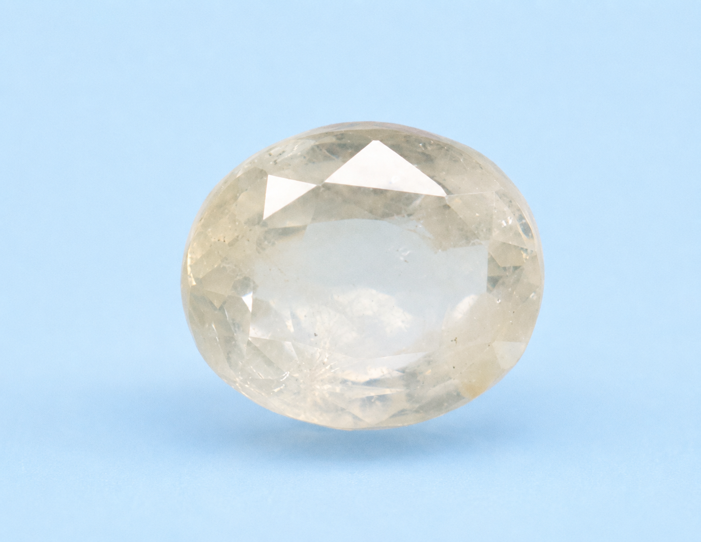 Yellow Sapphire (Pukhraj) 9.36 Ct