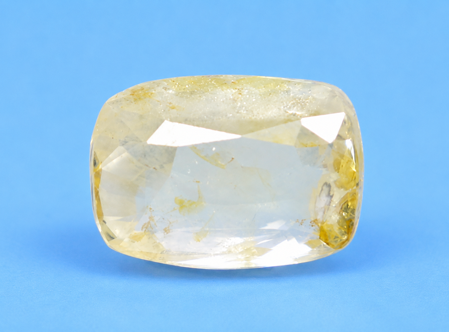 Yellow Sapphire (Pukhraj) 5.07 Ct