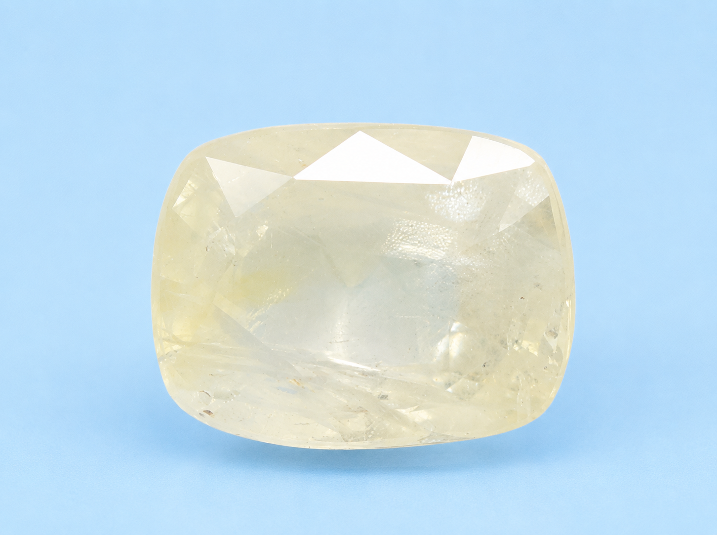 Yellow Sapphire (Pukhraj) 8.56 Ct