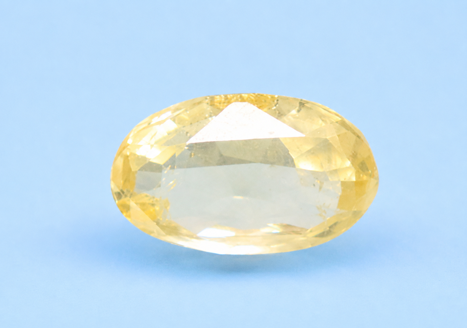 Yellow Sapphire (Pukhraj) 3.37 Ct